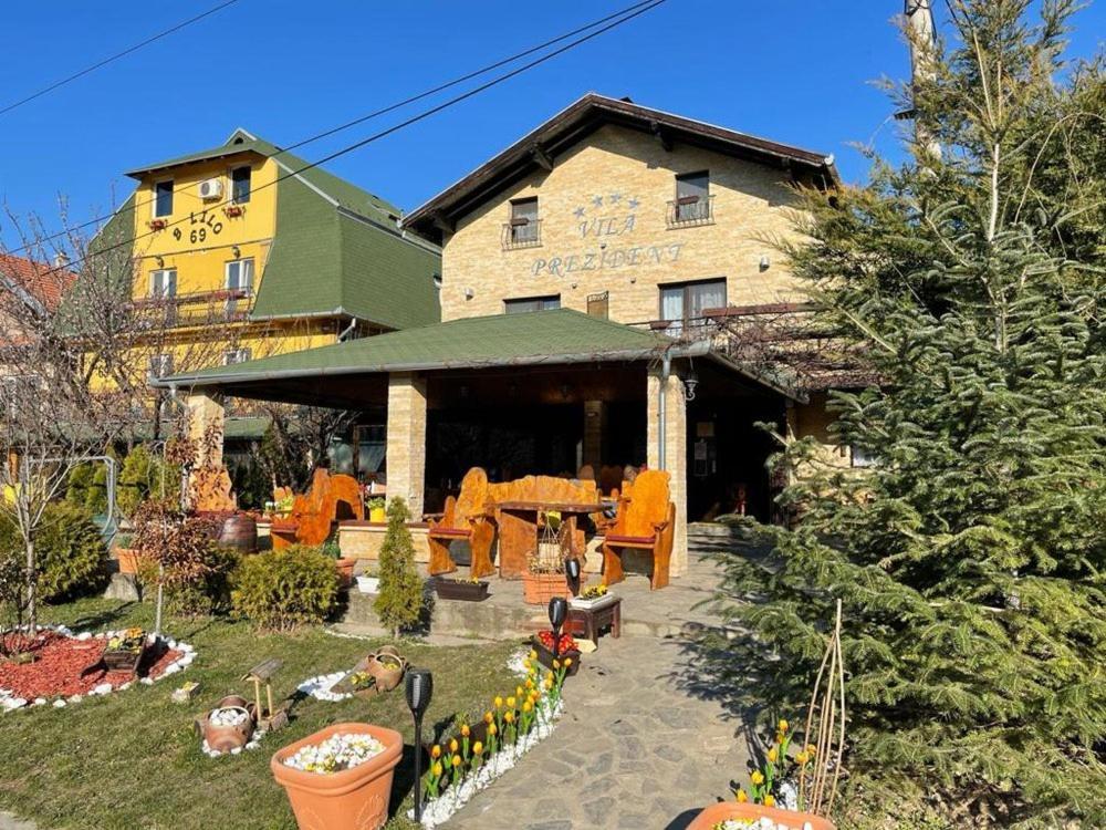 Vila Prezident Сремски-Карловци Экстерьер фото