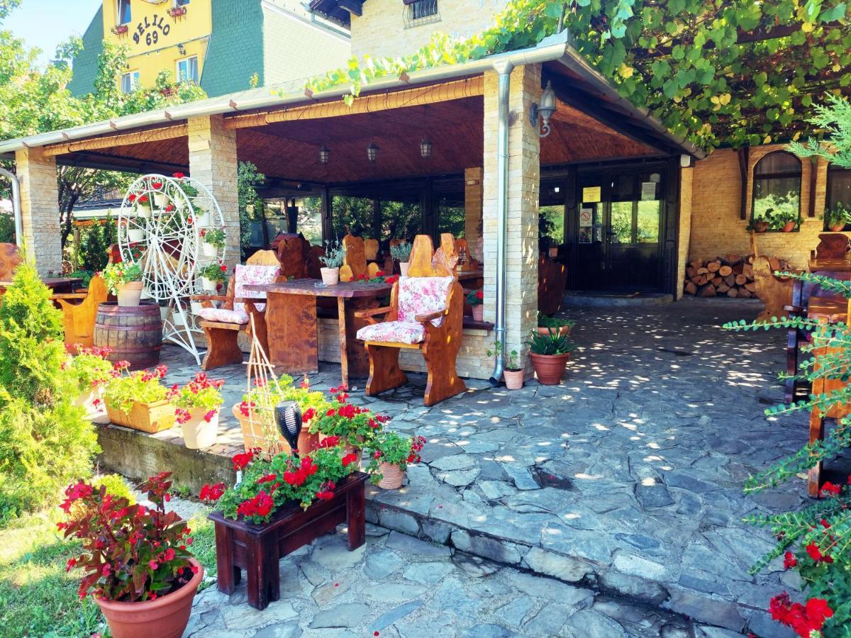 Vila Prezident Сремски-Карловци Экстерьер фото